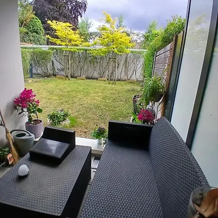 Cosy A Avec Terrasse Et Jardin Apartment